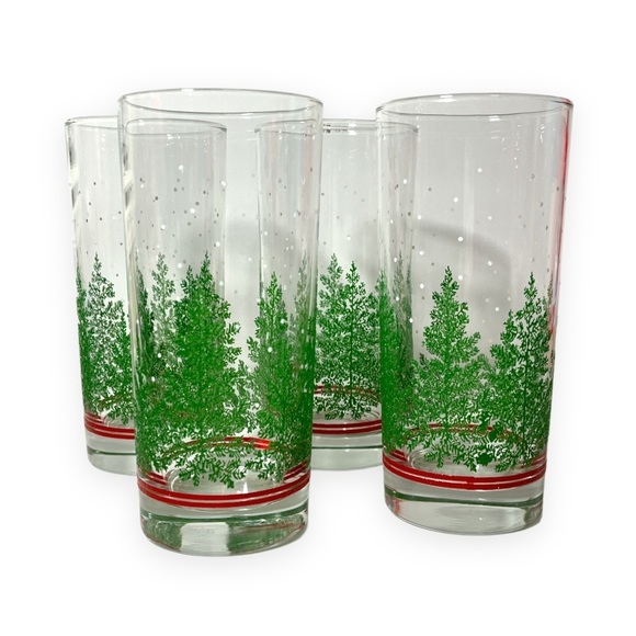 Vintage Holiday Red Green CHRISTMAS TREE 6 1/4" Tumbler Glass Set of 4 Snowflake